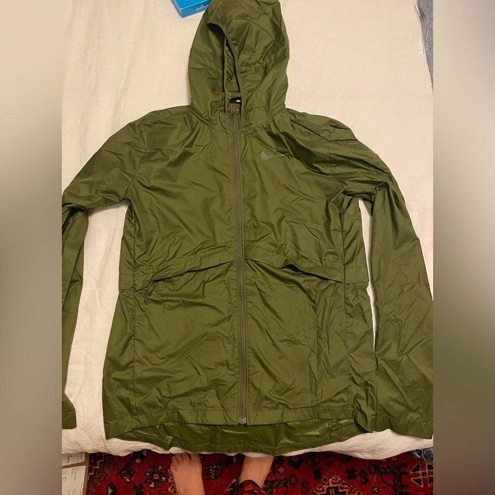 Nike Essential Running Jacket Packable - image 4